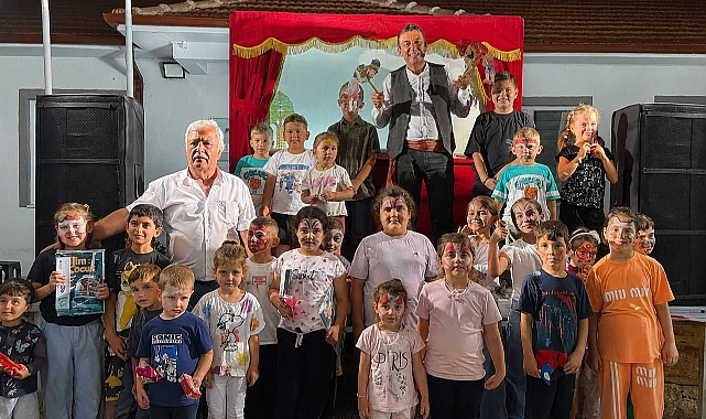 Mahallemde Neşe Var, Akyazı Ve Karapürçek'te Çocukları Sevindirdi