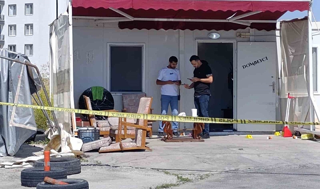 Minibüs Durağına Silahlı Saldırı: 1 Ölü, 1 Yaralı