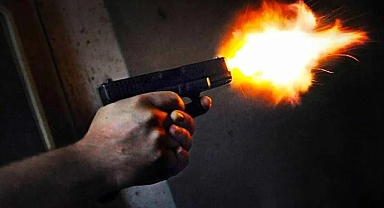 Sakarya’da Kahreden Olay! Şakalaşırken Tabanca Ateş Aldı: 14 Yaşındaki Çocuk Hayatını Kaybetti