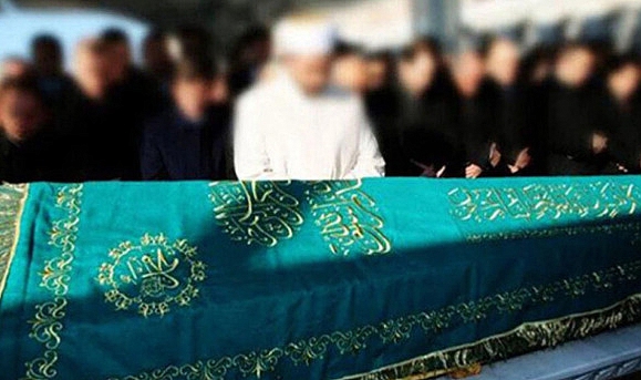 Sakarya’nın 114 Yaşındaki Çınarı Hayatını Kaybetti